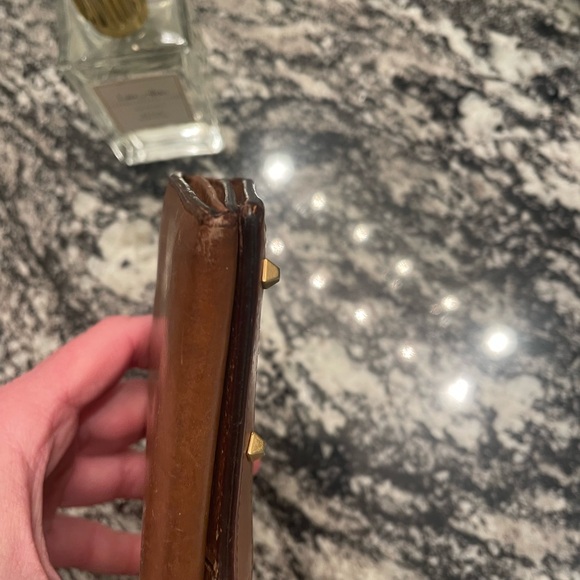 ✨ Gucci Vintage Leather Long Wallet – Made in Italy ✨ - Picture 4 of 10